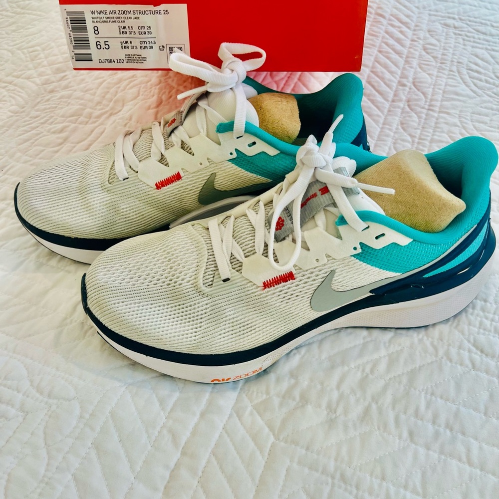Nike NWT~ Sz 8: Air Zoom Structure 25 Women’s Running Shoes White Teal
